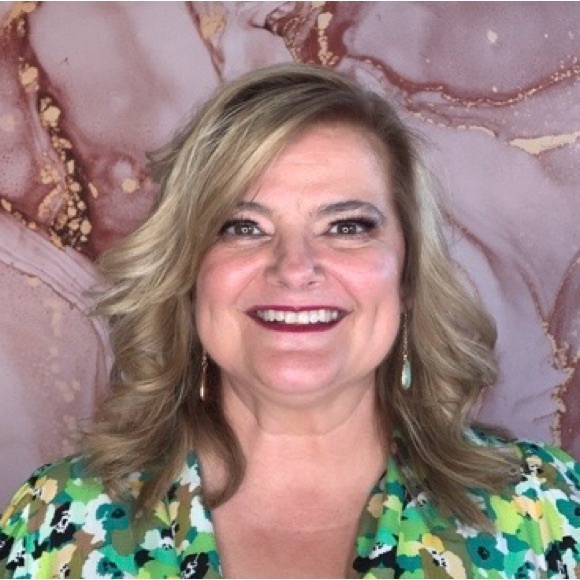 Meet your Posher, Roxana - Picture 3 of 5